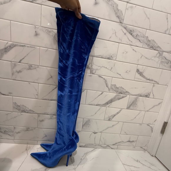 Balenciaga OTK Velvet Knife Boot - Picture 3 of 10